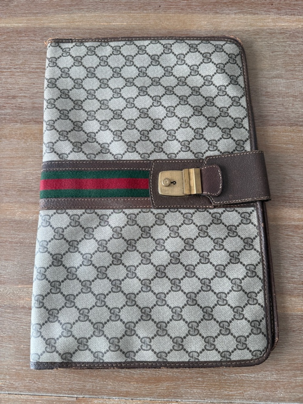 Vintage 1980’s Gucci GG Supreme Monogram Portfolio